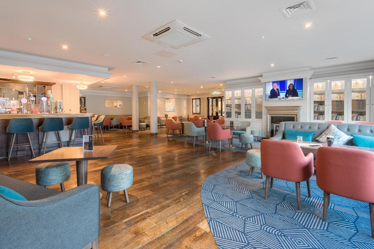 Mcwilliam Park Hotel Horsham Exterior foto